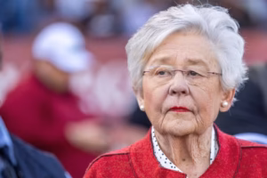 Alabama and Tennessee lead US redistricting 2026 efforts after a Supreme Court ruling weakened the Voting Rights Act, sparking major political changes.