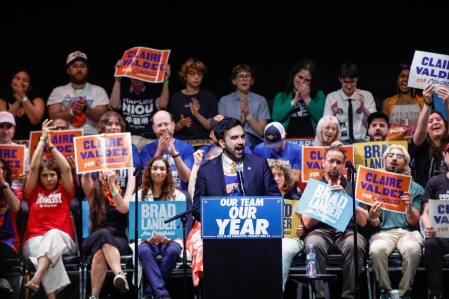 5D41679023F0568BC872F5243D615A3B_low-900x600 Mamdani-Backed Candidates Face Test in New York Democratic Primaries