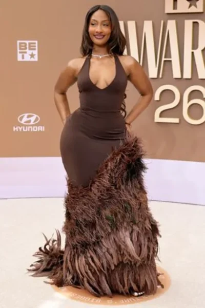edb85f27771c6353ba45cb88557c4c2a-400x600 Best, Worst and Most Oops Moments Highlight 2026 BET Awards